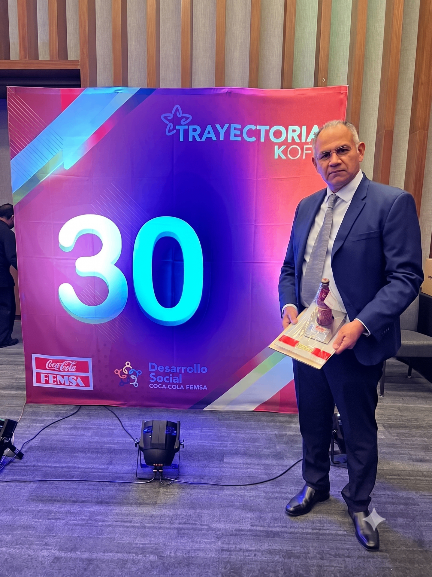 Miguel Ponce López — Reconocimiento Trayectoria 30 años Coca-Cola FEMSA